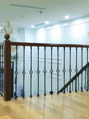 Mẫu Cầu Thang Sắt Nhập Khẩu 06