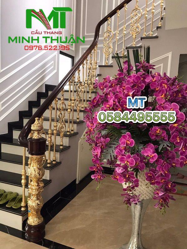 Mẫu cầu thang nhôm đúc đẹp 15