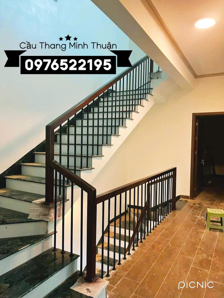 Cầu thang sắt đẹp 35