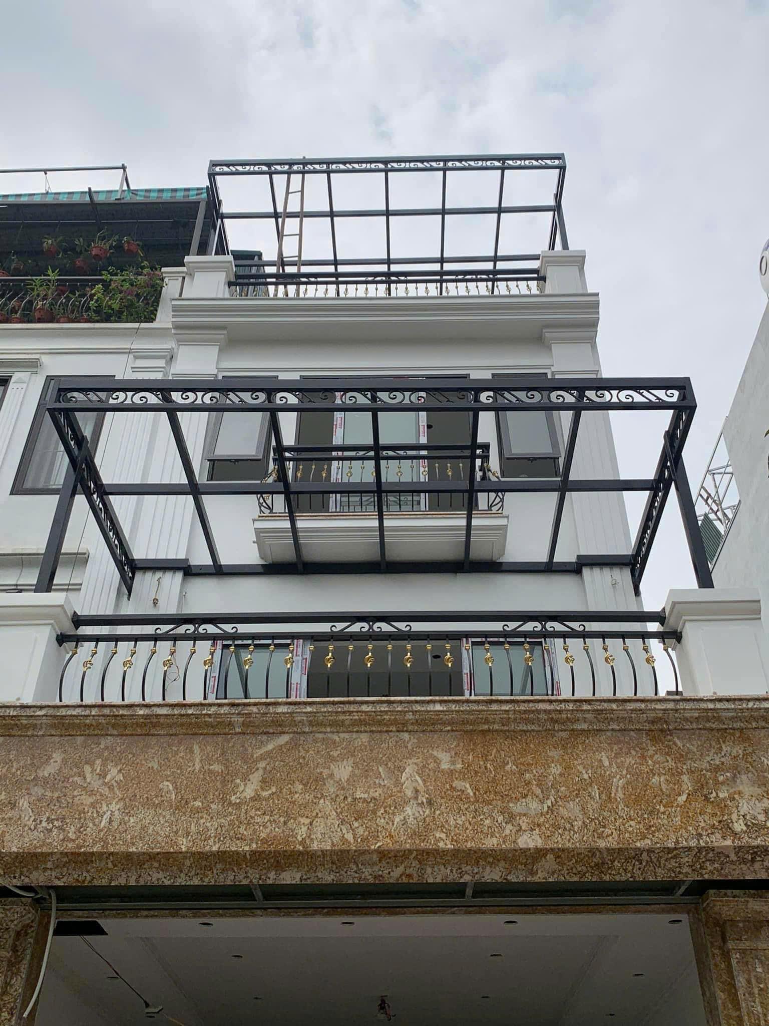 Mẫu ban công sắt đẹp 13