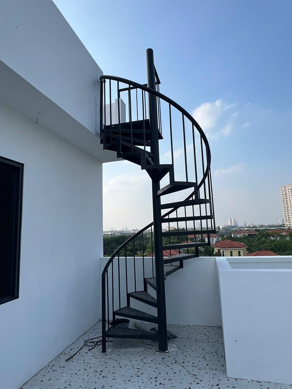 Mẫu cầu thang ốc xoáy 49